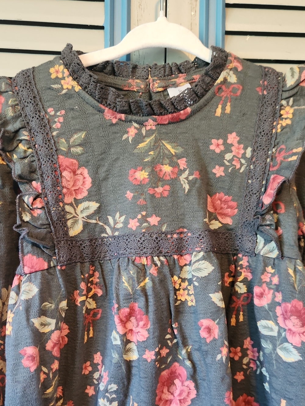 Modern Moments Gray Floral Dress - Picture 3 of 13